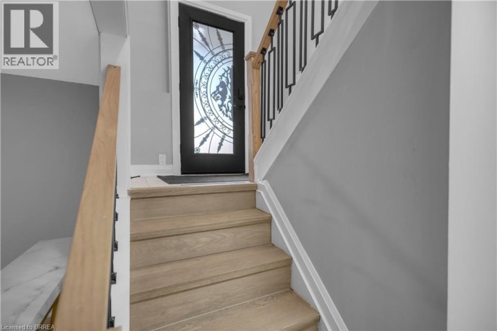 Photo 3 at 19 Broad Street, Terrace Hill, Brantford