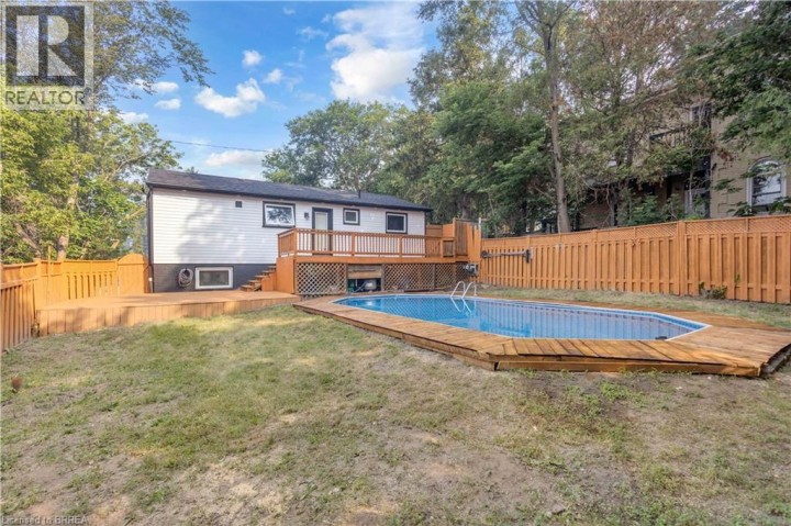 Photo 32 at 19 Broad Street, Terrace Hill, Brantford