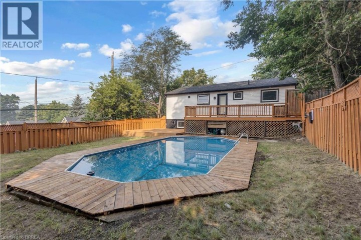 Photo 33 at 19 Broad Street, Terrace Hill, Brantford