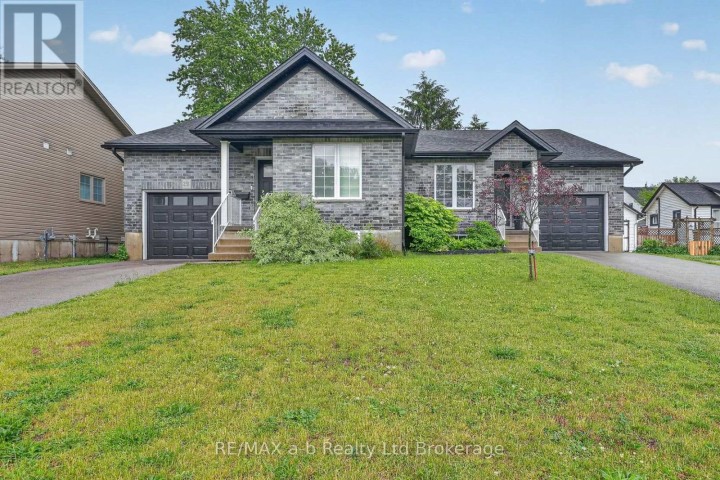 Photo 1 at 253 W Charles Street, Ingersoll - South, Ingersoll