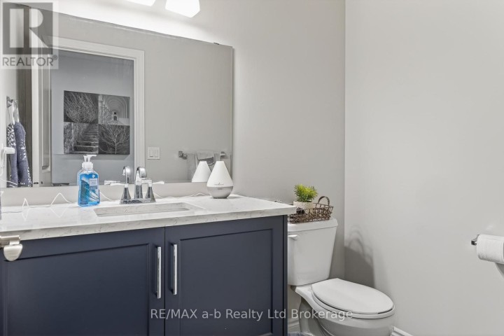 Photo 11 at 253 W Charles Street, Ingersoll - South, Ingersoll