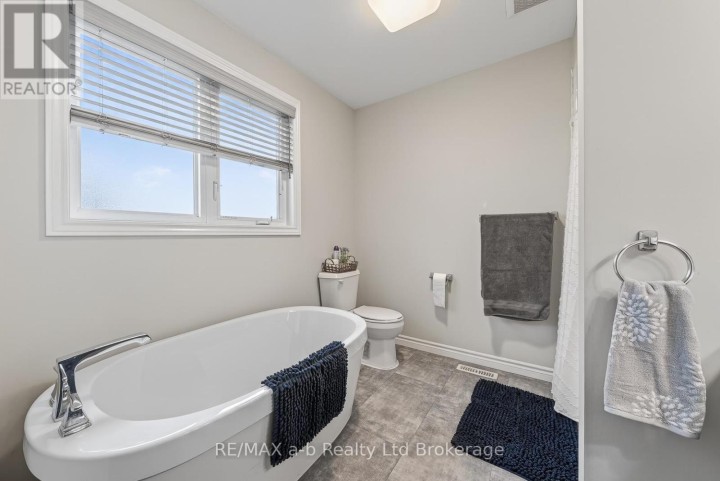Photo 24 at 253 W Charles Street, Ingersoll - South, Ingersoll