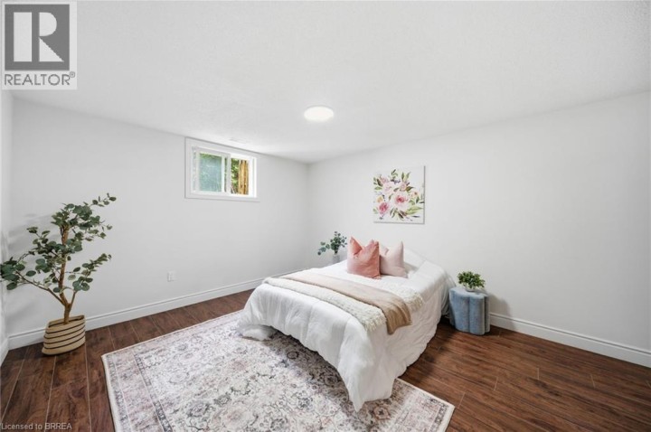 Photo 21 at 10 - 1 Buchanan Crescent, Lynden Hills, Brantford