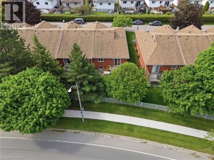 Photo 29 at 10 - 1 Buchanan Crescent, Lynden Hills, Brantford