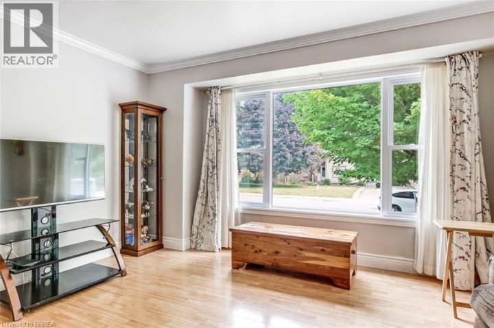 Photo 10 at 393 Marlborough Street, Echo Place, Brantford