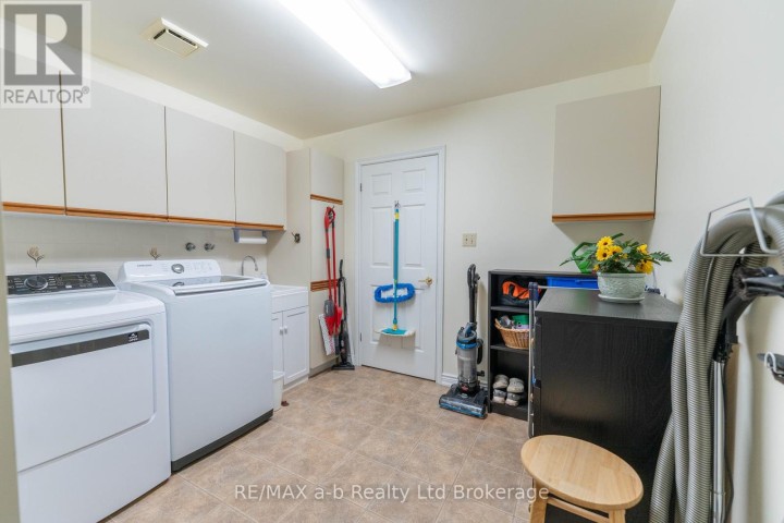 Photo 20 at 57 Edwin Crescent, Tillsonburg