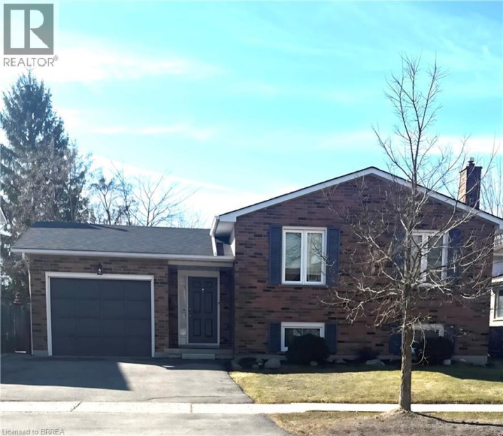 Photo 1 at 104 Viscount Road, Brantwood Park, Brantford