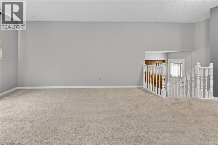 Photo 18 at 104 Viscount Road, Brantwood Park, Brantford