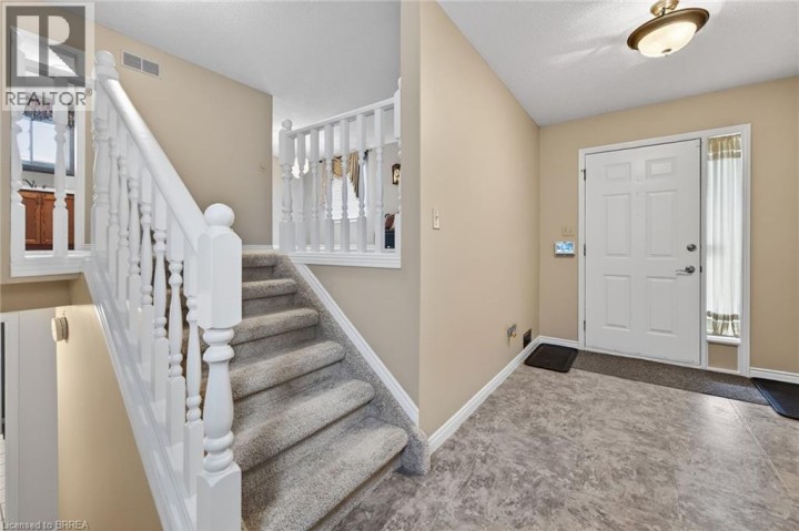 Photo 29 at 104 Viscount Road, Brantwood Park, Brantford