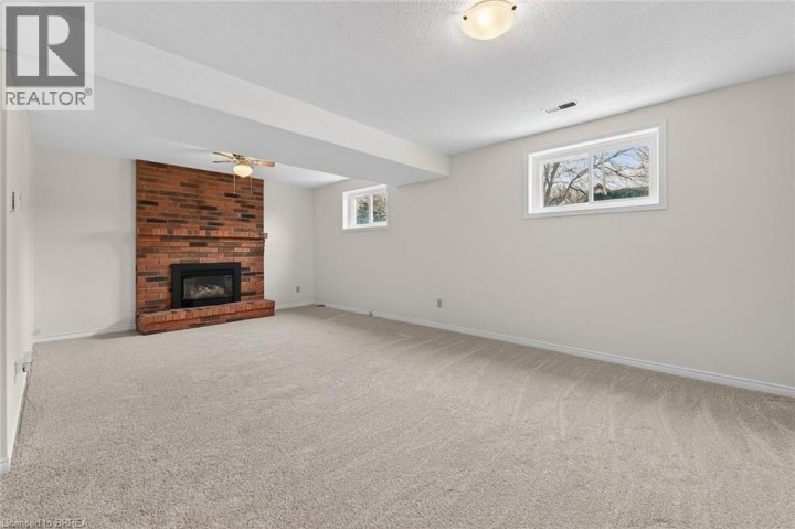 Photo 33 at 104 Viscount Road, Brantwood Park, Brantford