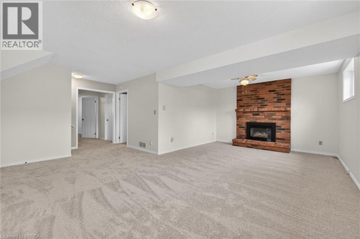 Photo 34 at 104 Viscount Road, Brantwood Park, Brantford