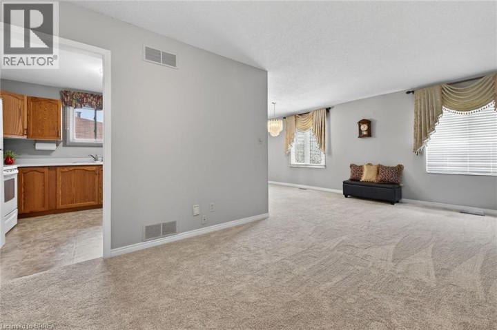 Photo 9 at 104 Viscount Road, Brantwood Park, Brantford