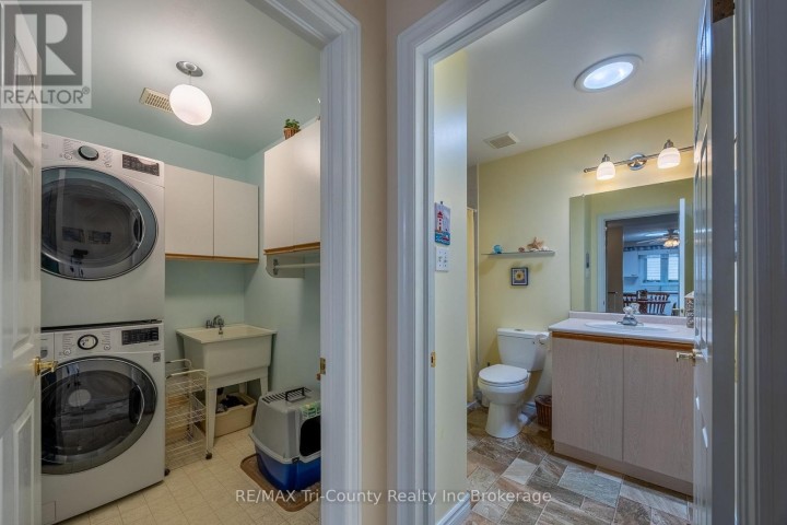 Photo 10 at 10 McDonald Court, Tillsonburg