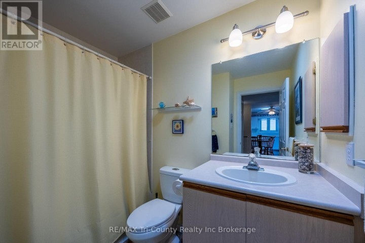 Photo 11 at 10 McDonald Court, Tillsonburg