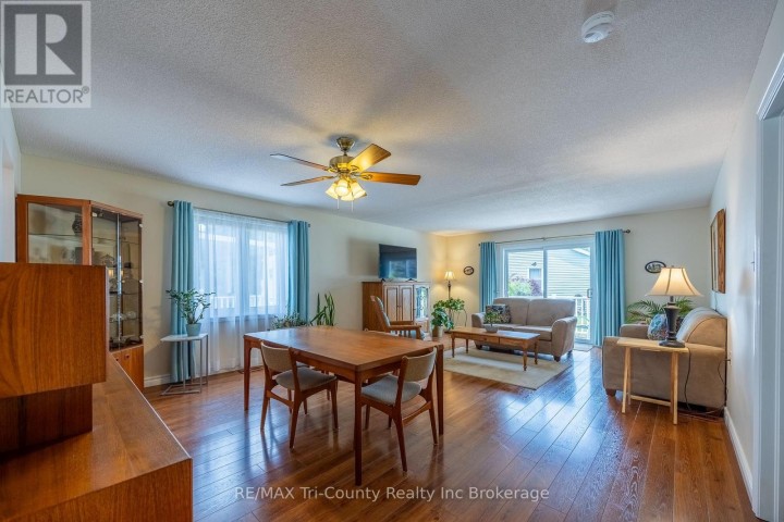 Photo 12 at 10 McDonald Court, Tillsonburg