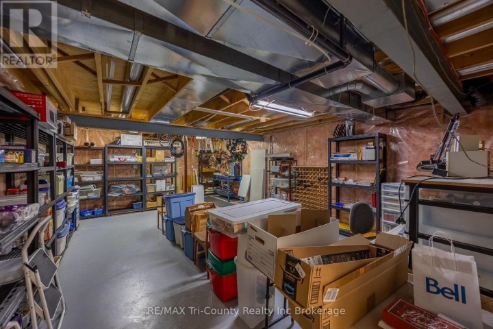 Photo 24 at 10 McDonald Court, Tillsonburg