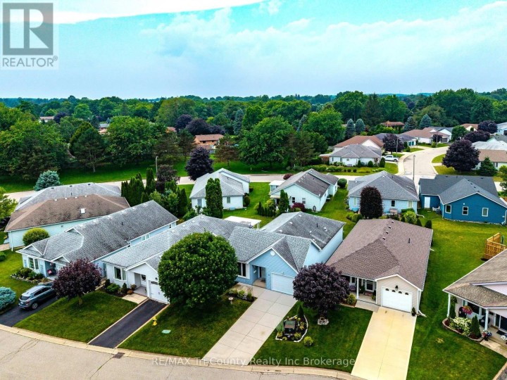 Photo 29 at 10 McDonald Court, Tillsonburg
