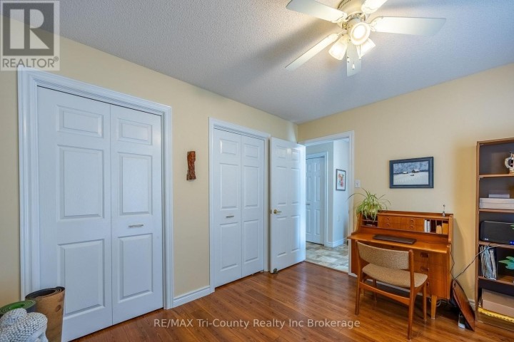 Photo 6 at 10 McDonald Court, Tillsonburg