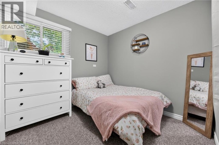 Photo 15 at 987 Nesbitt Crescent, Woodstock - North, Woodstock