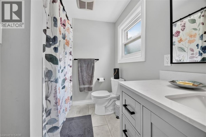 Photo 25 at 987 Nesbitt Crescent, Woodstock - North, Woodstock