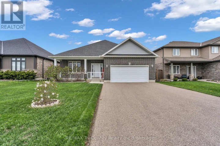 Photo 2 at 18 Crocus Avenue, Tillsonburg