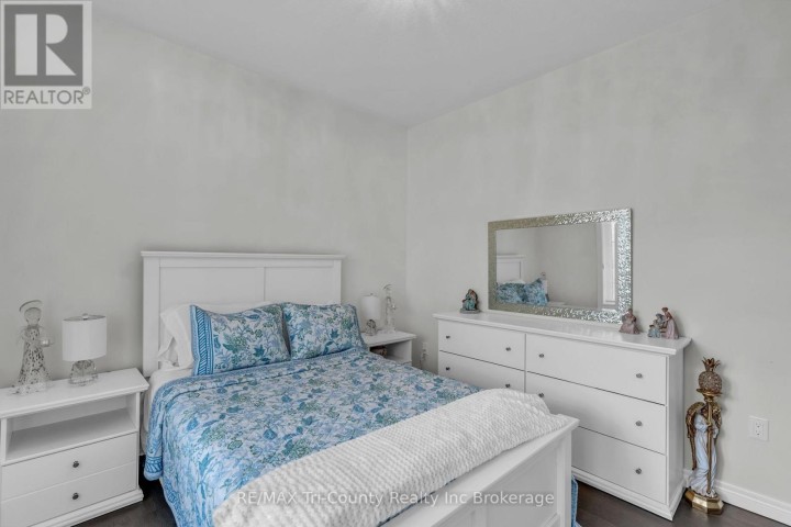 Photo 25 at 18 Crocus Avenue, Tillsonburg