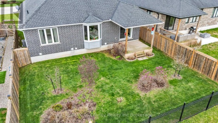 Photo 37 at 18 Crocus Avenue, Tillsonburg