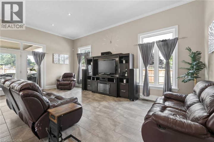Photo 18 at 9 Baird Street, Innerkip (Bright), Woodstock