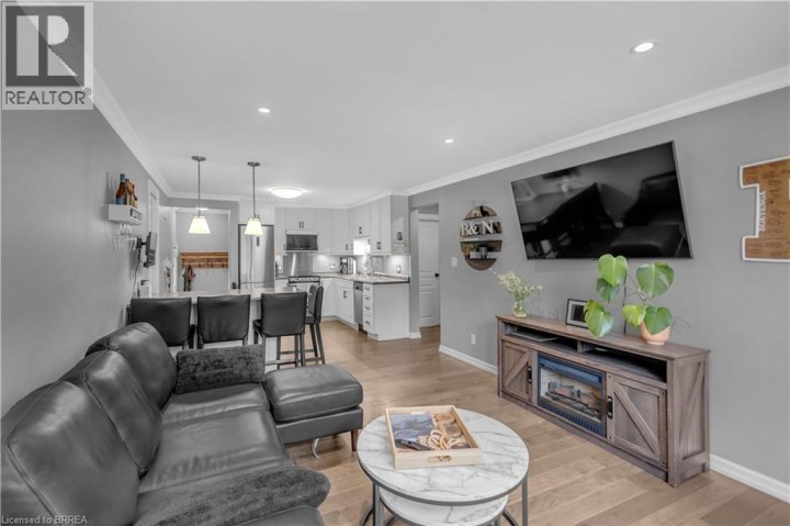 Photo 8 at 76 Wood Street, North Park / Wood St., Brantford