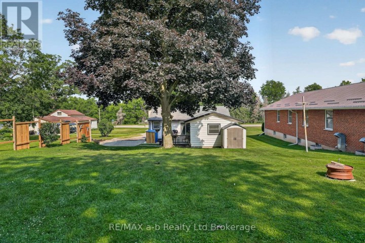 Photo 13 at 584112 Beachville Road, Centreville, South-West Oxford