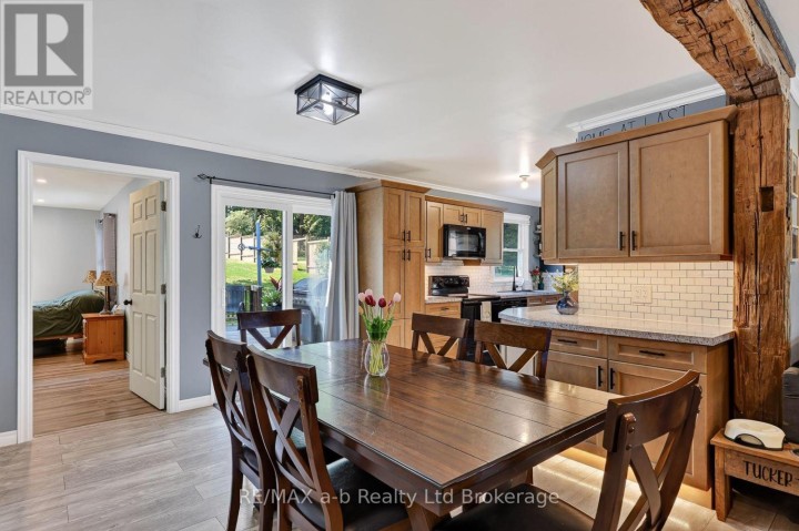 Photo 19 at 584112 Beachville Road, Centreville, South-West Oxford