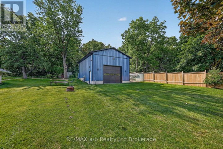 Photo 2 at 584112 Beachville Road, Centreville, South-West Oxford