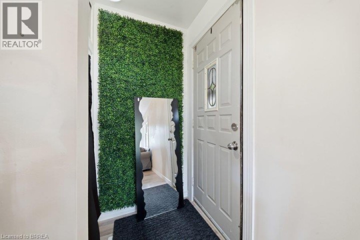 Photo 12 at 27 Frank Street, Holmedale, Brantford