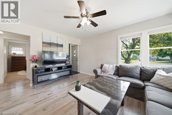 Photo 15 at 27 Frank Street, Holmedale, Brantford