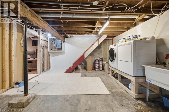Photo 26 at 27 Frank Street, Holmedale, Brantford