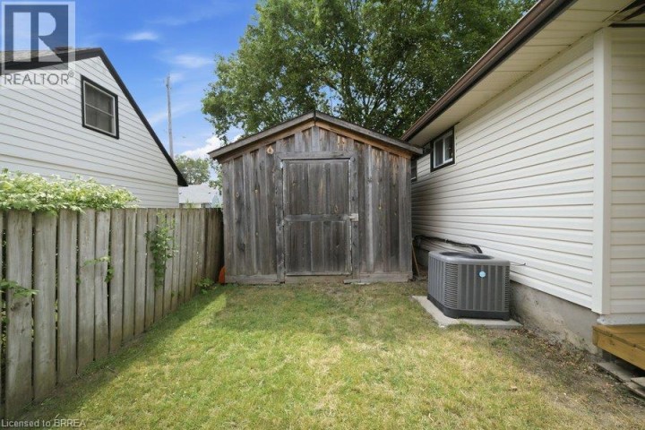 Photo 29 at 27 Frank Street, Holmedale, Brantford