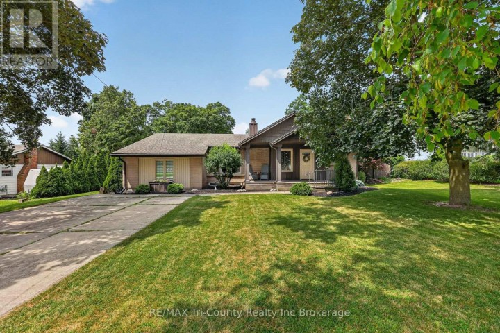 Photo 1 at 309 Quarterline Road, Tillsonburg