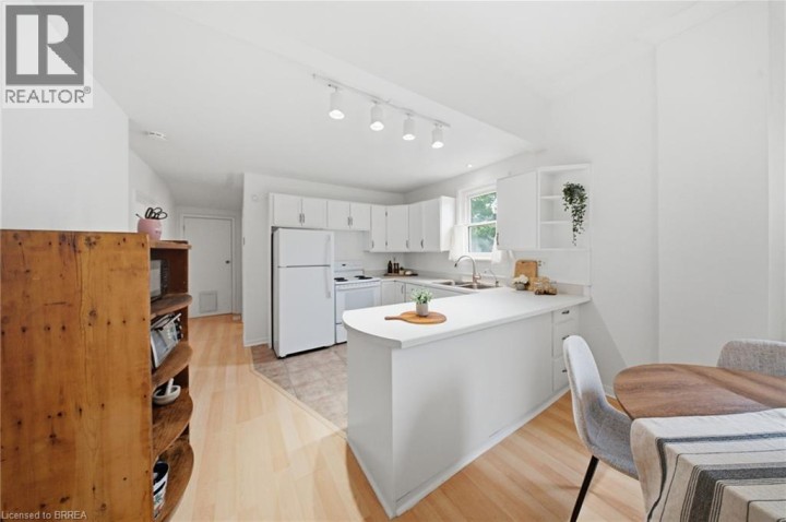 Photo 9 at 254 Erie Avenue, Eagle Place East, Brantford