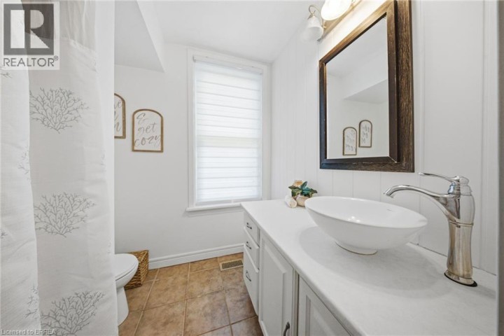 Photo 13 at 254 Erie Avenue, Eagle Place East, Brantford