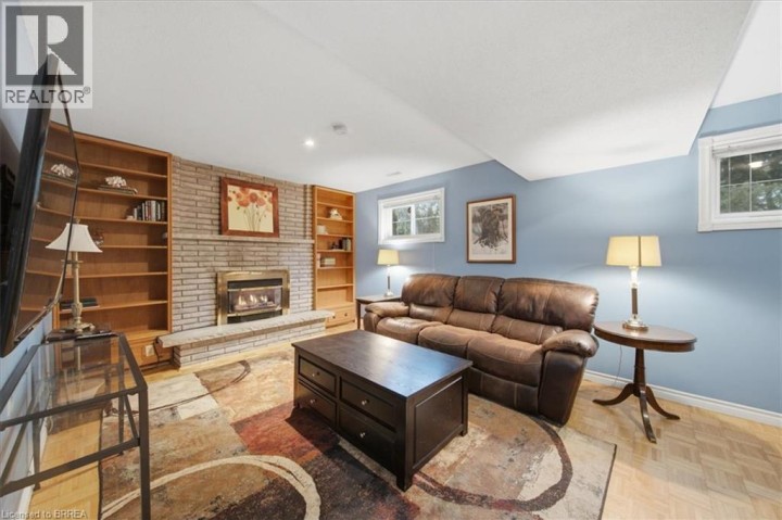 Photo 20 at 76 Enfield Crescent, Brantwood Park, Brantford
