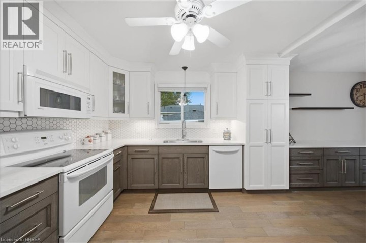 Photo 12 at 76 Enfield Crescent, Brantwood Park, Brantford