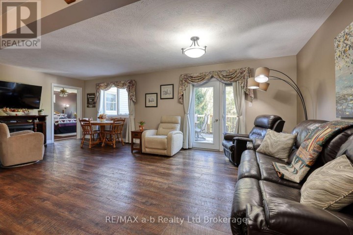 Photo 10 at 11 Cornish Crescent, Ingersoll - South, Ingersoll