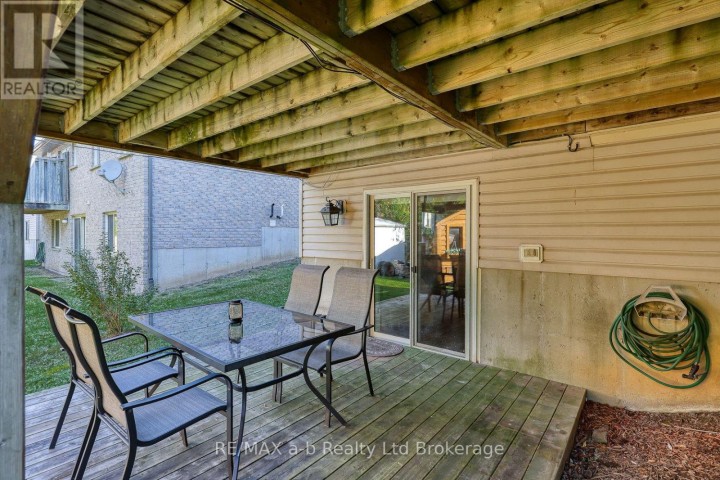 Photo 31 at 11 Cornish Crescent, Ingersoll - South, Ingersoll