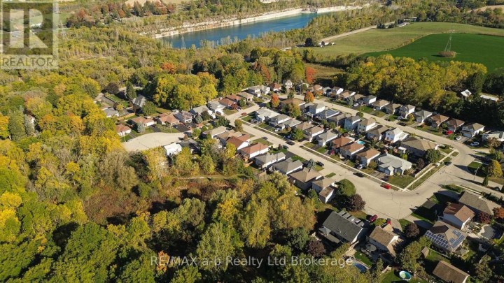 Photo 38 at 11 Cornish Crescent, Ingersoll - South, Ingersoll