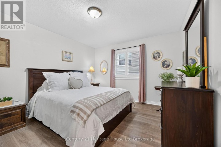 Photo 14 at 22 Hillside Road, Ingersoll - North, Ingersoll