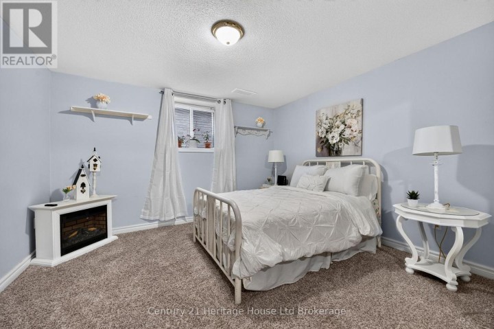Photo 17 at 22 Hillside Road, Ingersoll - North, Ingersoll