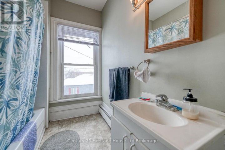 Photo 31 at 119 Carroll Street, Ingersoll - South, Ingersoll