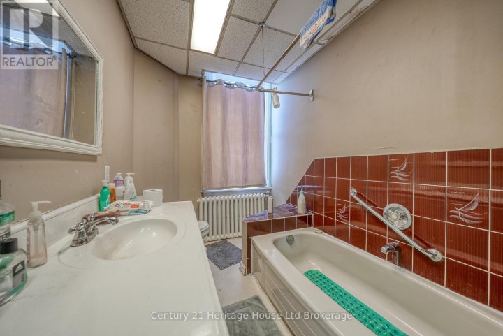 Photo 38 at 119 Carroll Street, Ingersoll - South, Ingersoll