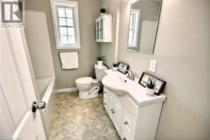 Photo 8 at 485 Broadway Street, Tillsonburg