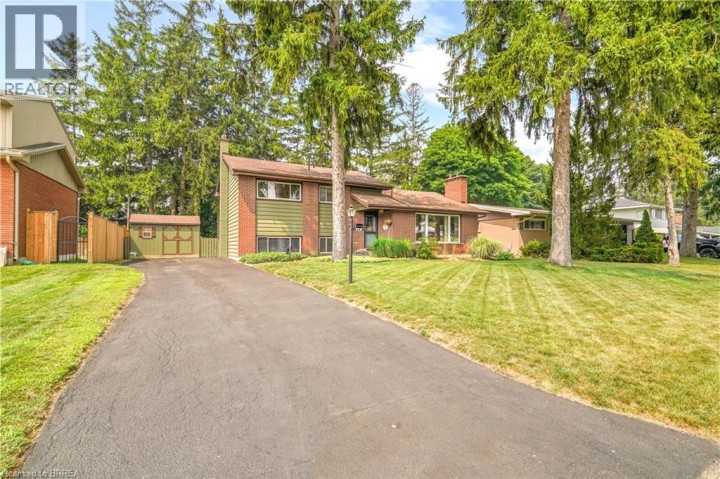 Photo 1 at 10 Brier Crescent, Rosedale / Gable Height, Brantford